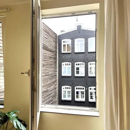 Apartamento Unieke Locatie In Centrum Van Amesterdão