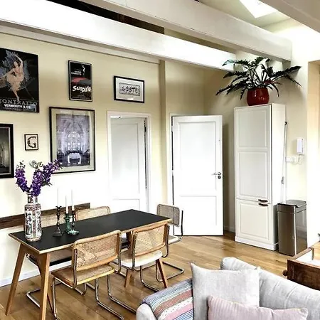 Apartamento Unieke Locatie In Centrum Van *